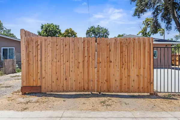Modesto, CA 95354,403 Kerr
