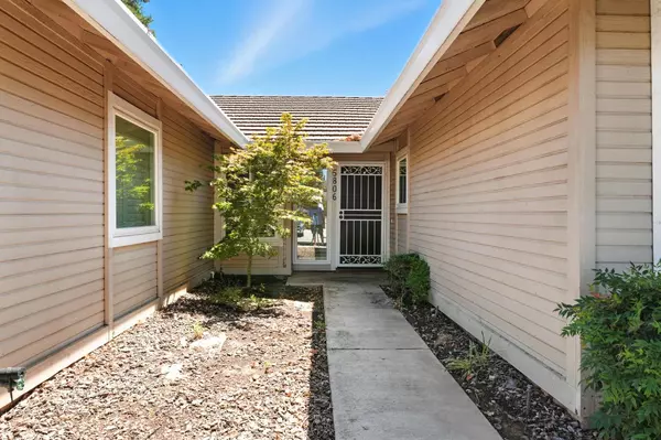 Elk Grove, CA 95758,5806 Laguna Trail WAY