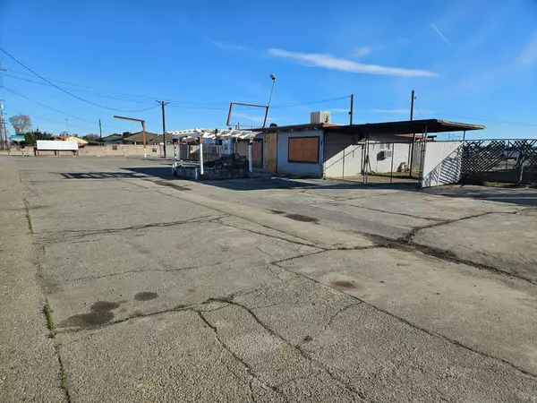 Manteca, CA 95336,6000 E Lathrop Rd. #B