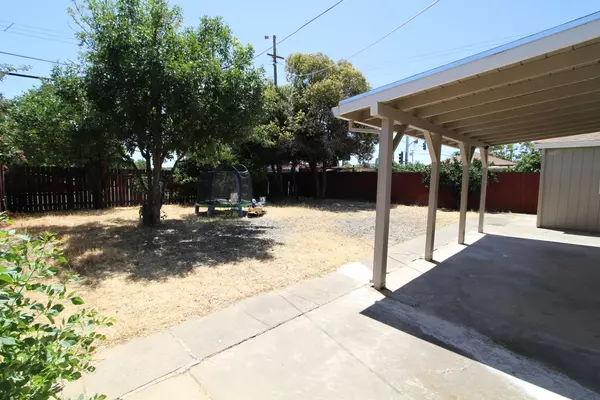 Sacramento, CA 95822,5531 Michael WAY