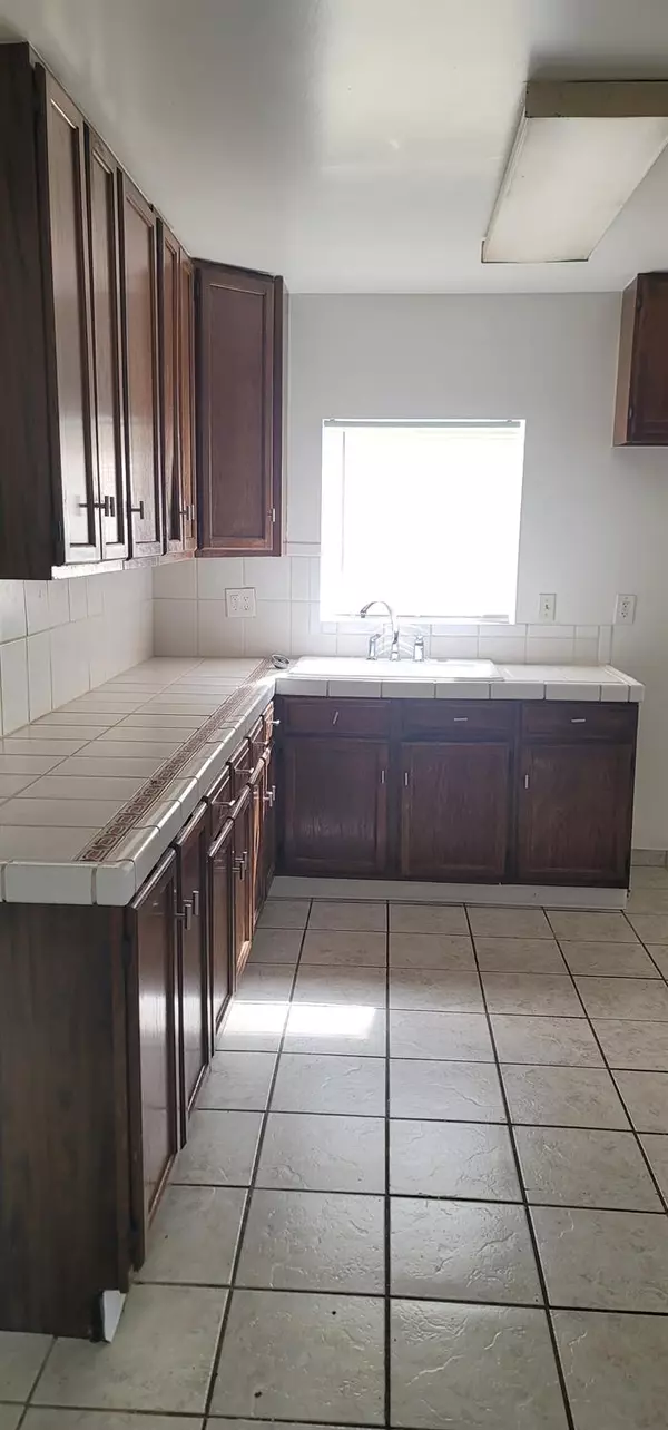 Sacramento, CA 95824,6333 35th AVE