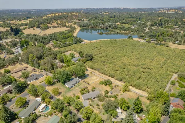 Loomis, CA 95650,9165 Vista CT