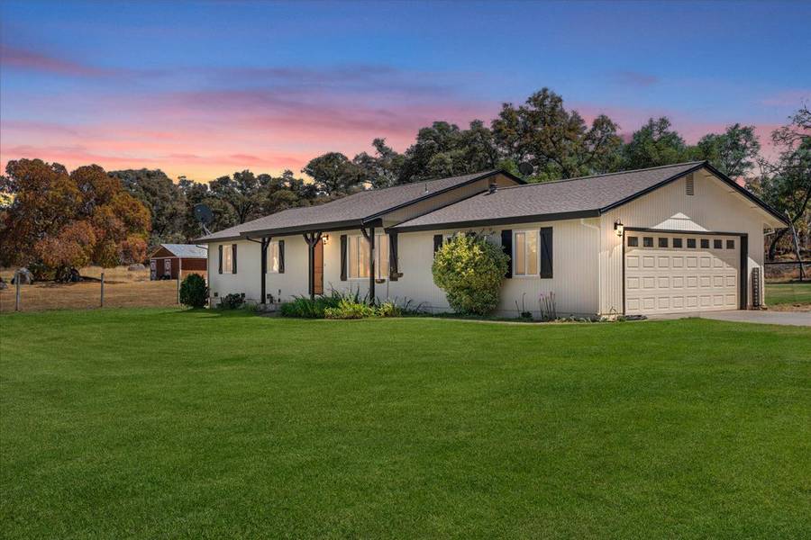 14605 Clover Ridge LN, Penn Valley, CA 95946