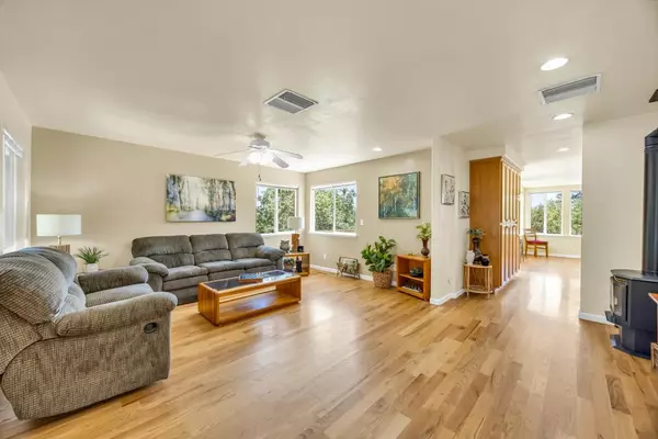 Auburn, CA 95603,314 Robie DR