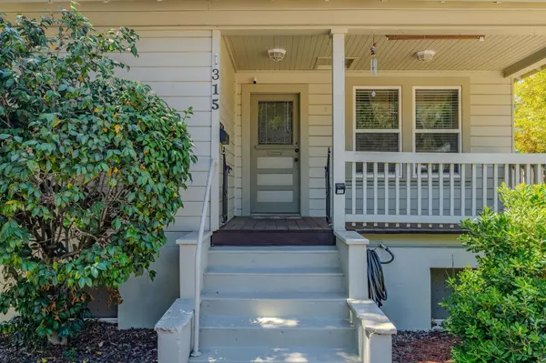 Jackson, CA 95642,315 Bright AVE