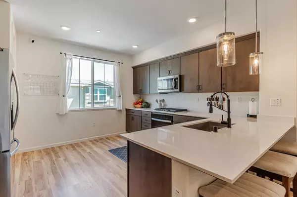 Gilroy, CA 95020,6384 Paysar LN