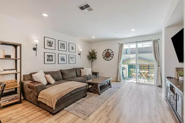 Gilroy, CA 95020,6384 Paysar LN