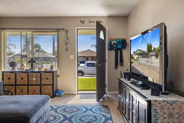 Manteca, CA 95336,215 N Lincoln AVE