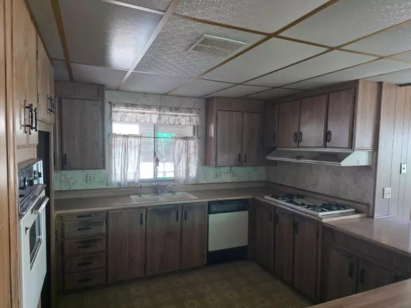 2621 Prescott RD #128, Modesto, CA 95350