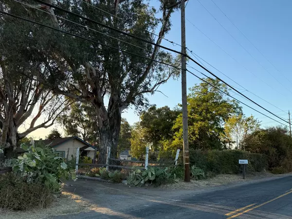 Rio Linda, CA 95673,7133 W 2nd ST