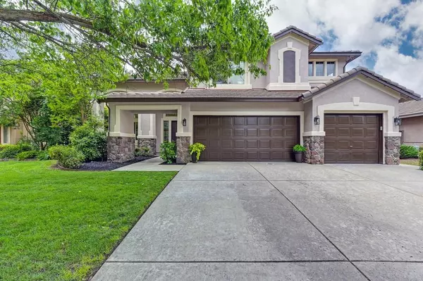 260 Woodhaven PL, West Sacramento, CA 95605
