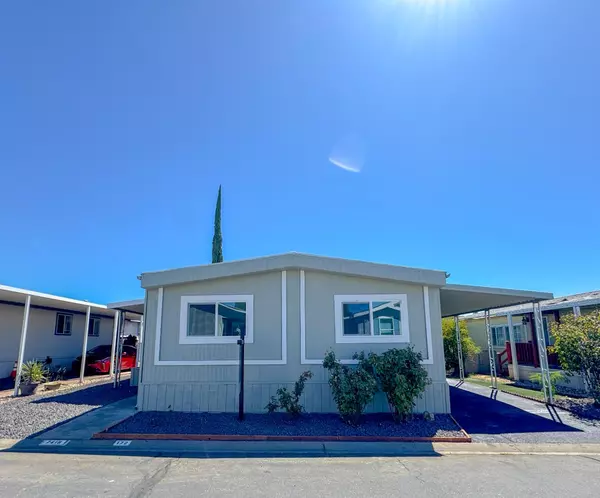 Sacramento, CA 95842,7418 White River LN #172