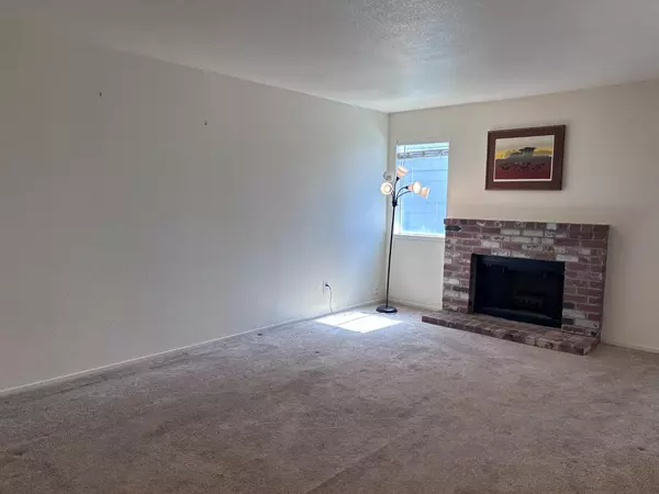 Sacramento, CA 95823,8252 Center Pkwy #84