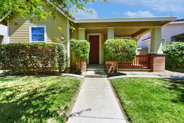 Sacramento, CA 95833,3150 Spoonwood WAY