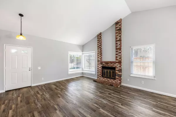Sacramento, CA 95826,9098 Burst CT