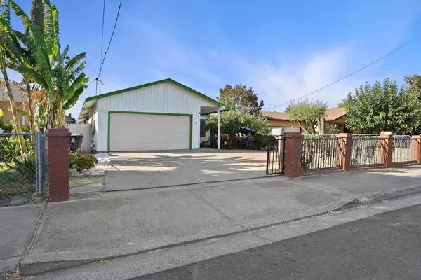 Stockton, CA 95206,220 W 8th ST