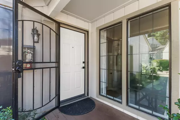 Carmichael, CA 95608,3928 Park Circle LN #C