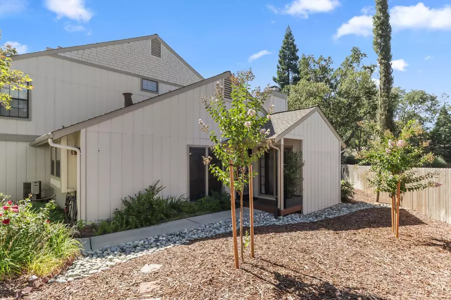 3928 Park Circle LN #C, Carmichael, CA 95608