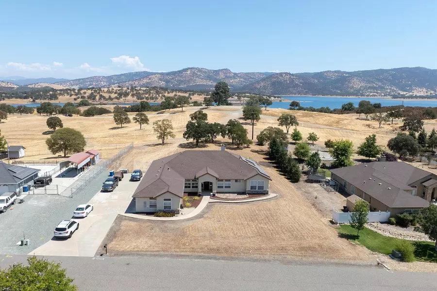 2247 Lakeview CIR, Valley Springs, CA 95252