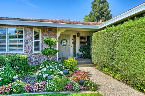 3415 Oakcreek DR, Rocklin, CA 95677