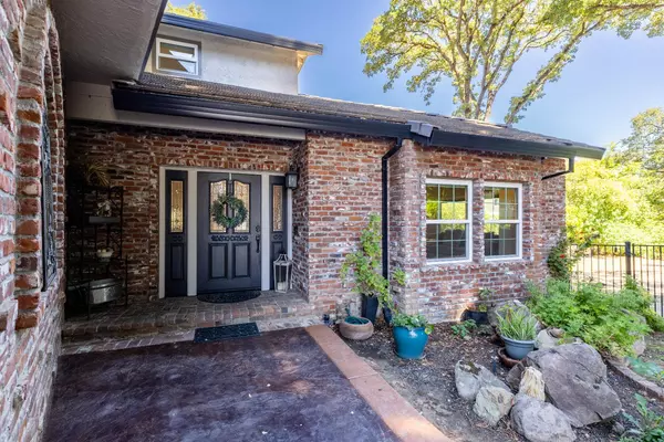 Fair Oaks, CA 95628,5312 Tall Oak LN