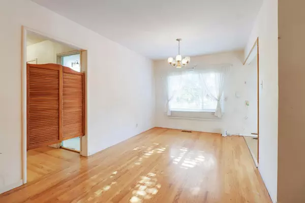 Davis, CA 95616,909 Eureka AVE