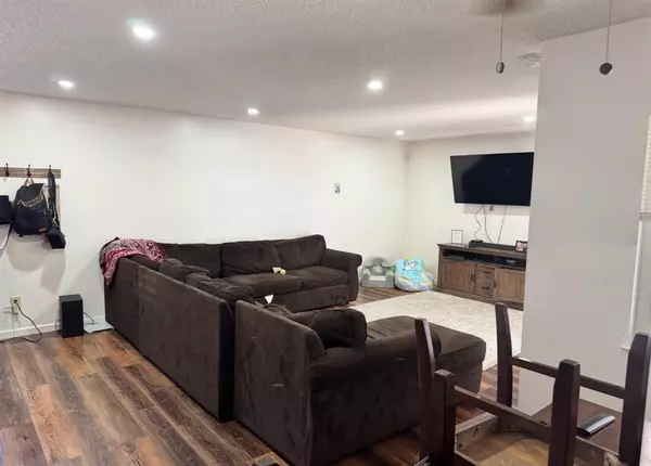 Modesto, CA 95355,2402 Vera Cruz DR