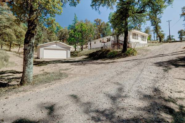 15065 Magnolia RD, Grass Valley, CA 95949