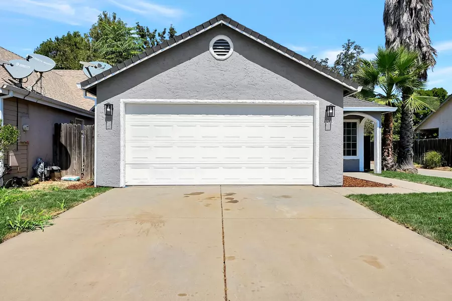1045 Windsor Way, Chico, CA 95926