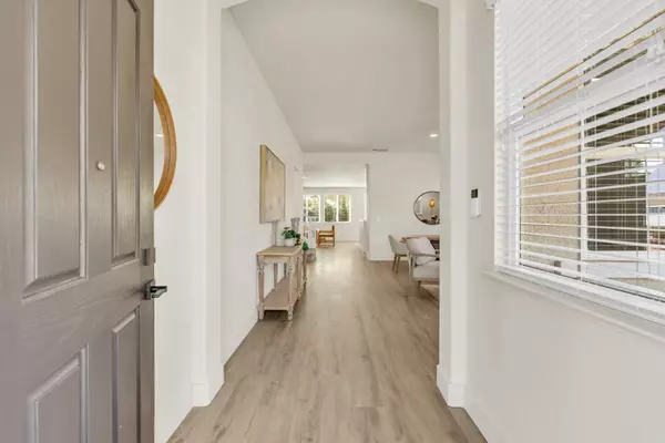 Lincoln, CA 95648,245 Ashwood CT