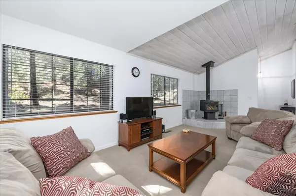Pollock Pines, CA 95726,3525 Jade