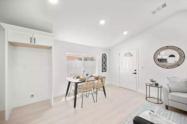 Carmichael, CA 95608,5317 North AVE