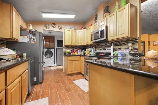 Valley Springs, CA 95252,901 Quail Oaks RD