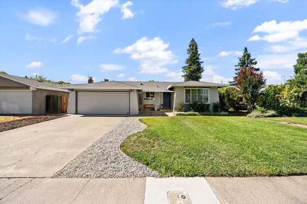 8844 Garden Glen WAY, Sacramento, CA 95826