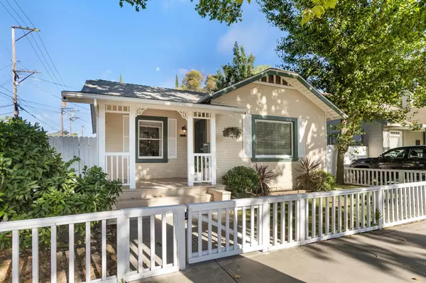 2217 24th ST, Sacramento, CA 95818