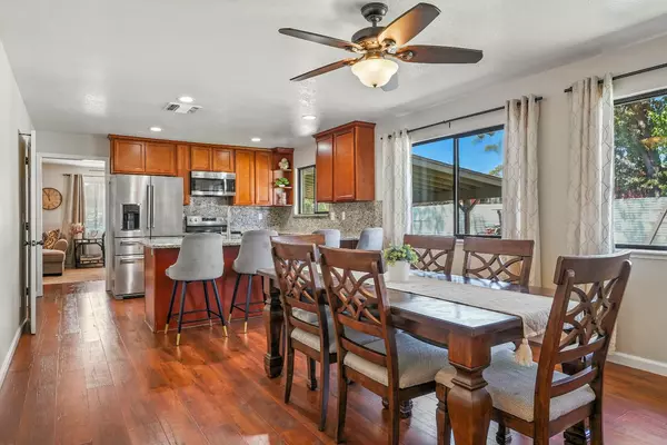 Sacramento, CA 95841,5691 Oak Hill DR