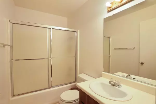 Lodi, CA 95242,1311 W Century BLVD #62