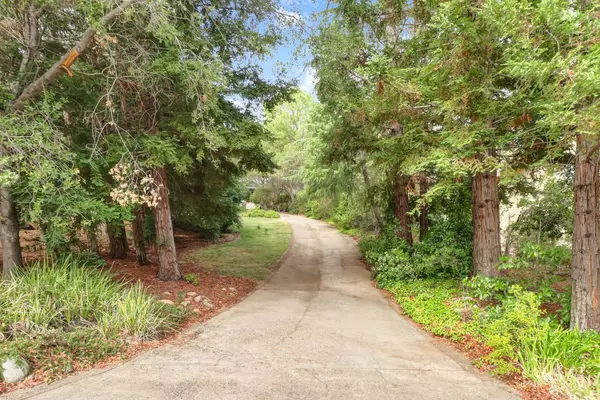 El Dorado Hills, CA 95762,3058 Ridgeview DR