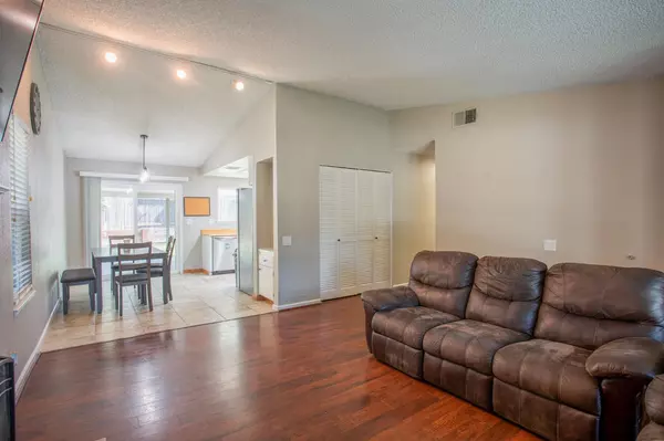 Sacramento, CA 95842,7318 La Tour DR