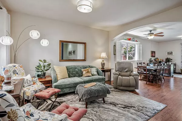 Sacramento, CA 95829,7904 Symington WAY