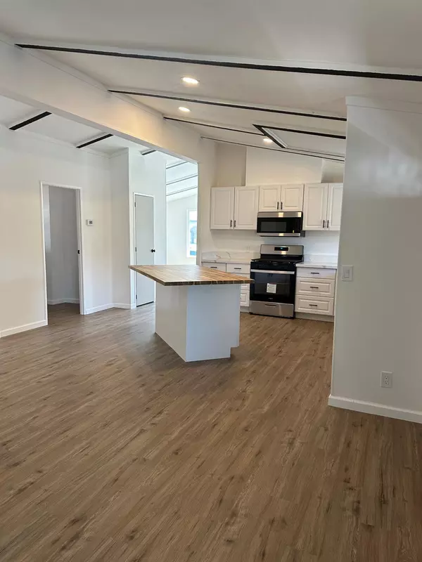 6706 Tam O'Shanter DR #112, Stockton, CA 95210