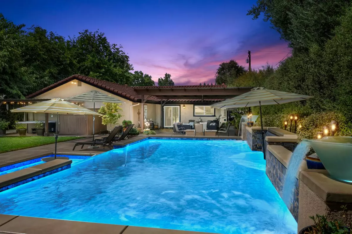 Orangevale, CA 95662,6442 Chestnut AVE