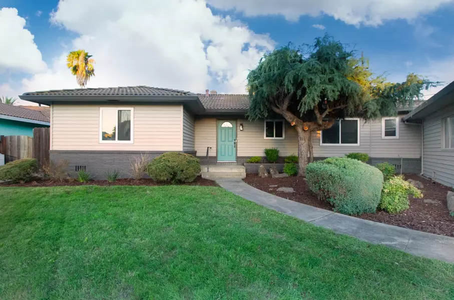 1810 Opper AVE, Sacramento, CA 95822