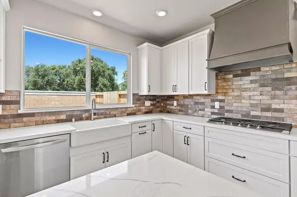 Yuba City, CA 95993,1940 Kenneth WAY