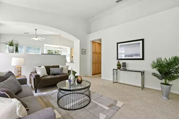 Folsom, CA 95630,1983 Misty Meadow DR