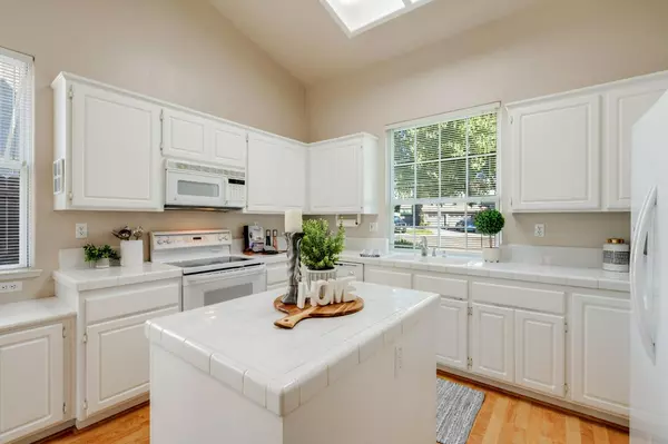 Antelope, CA 95843,8008 Landmark PL