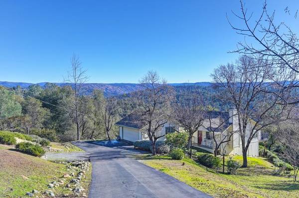 5045 Free Fox LN, Placerville, CA 95667