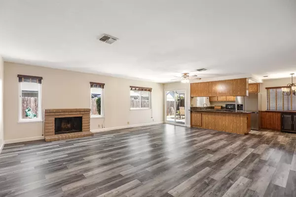 Orangevale, CA 95662,8641 Stratus DR