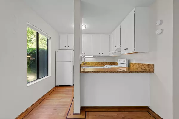 Sacramento, CA 95825,740 Woodside LN #5