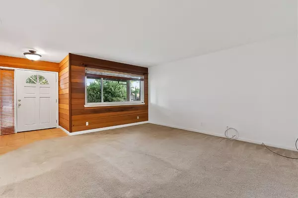 Orangevale, CA 95662,9051 Polly AVE